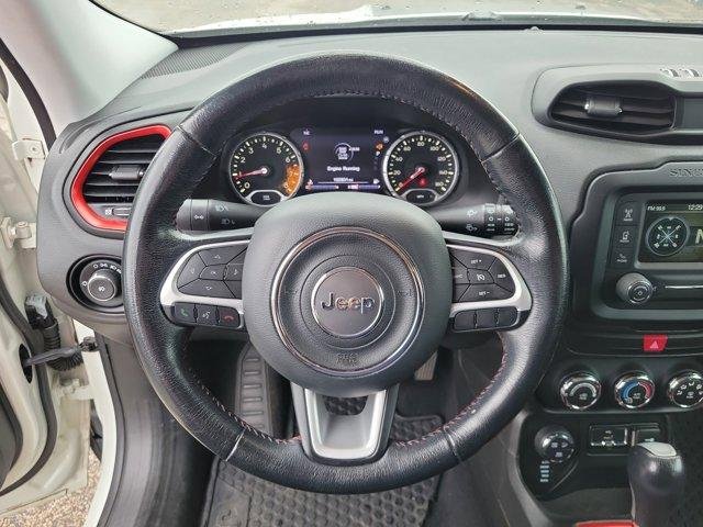 Used 2017 Jeep Renegade Trailhawk image 24