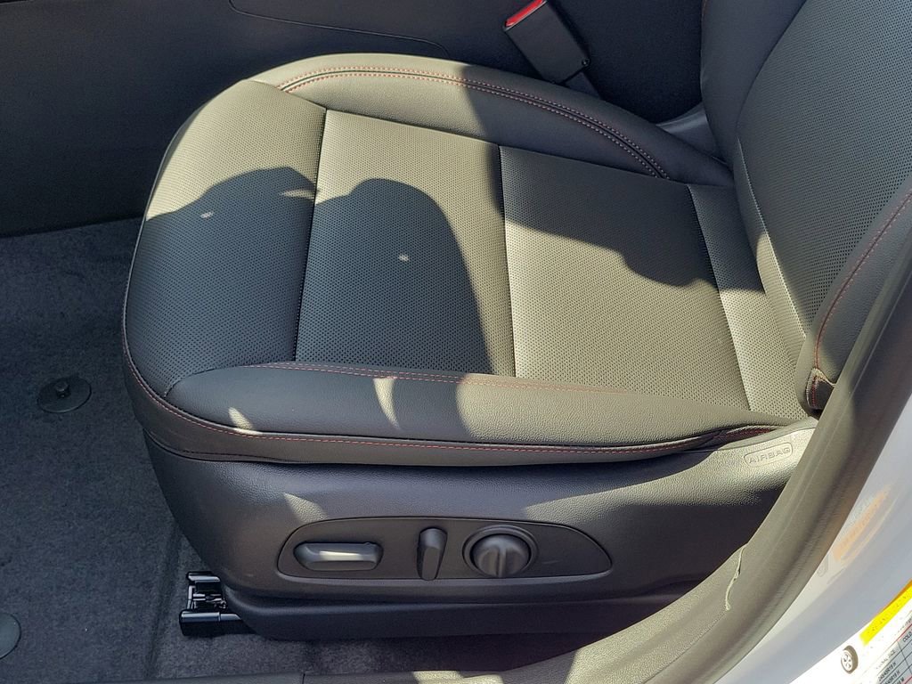 New 2026 Chevrolet Trax RS w/ Driver Confidence Package FWD image 14