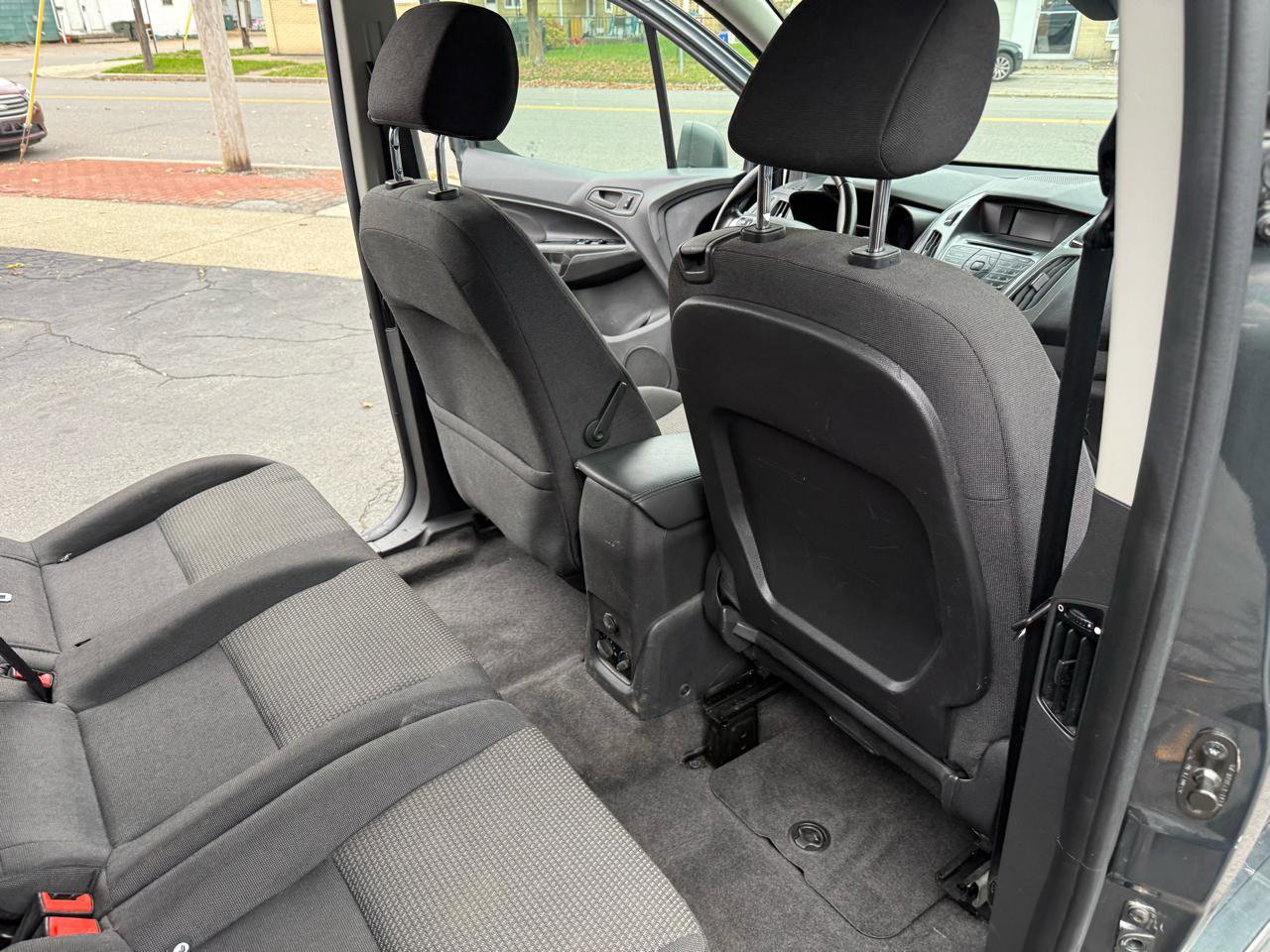 Used 2018 Ford Transit Connect XL image 25