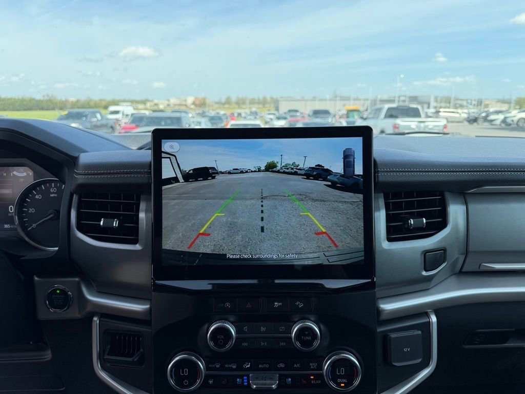 Used 2024 Ford Expedition Max XLT image 25