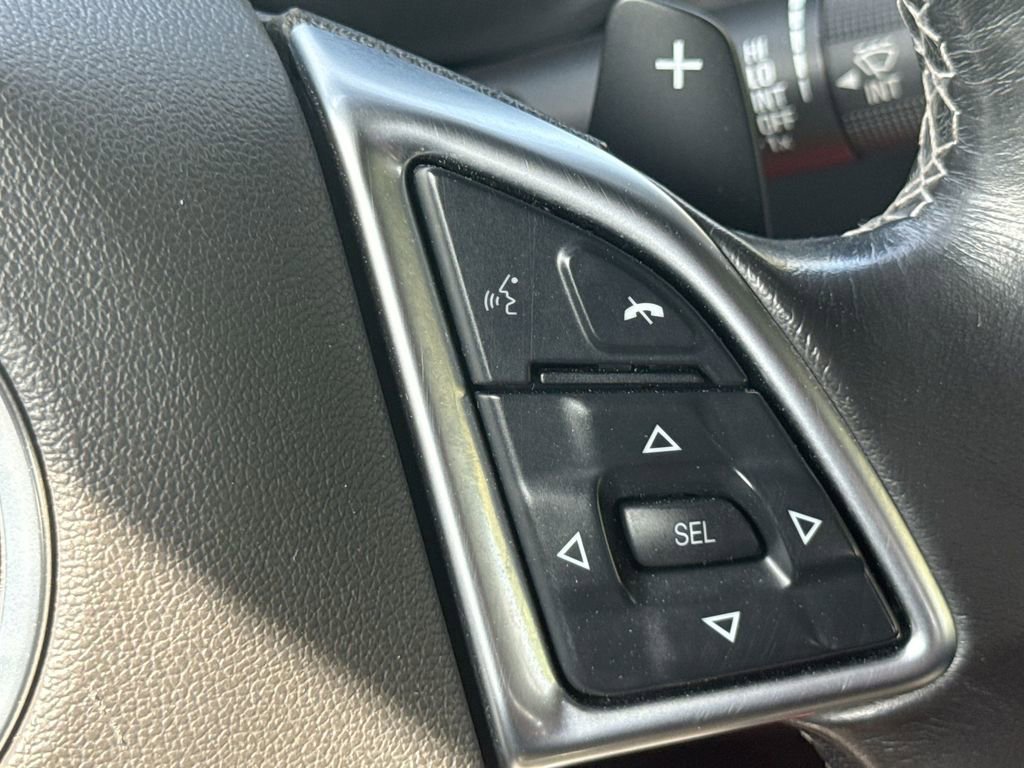 Used 2020 Chevrolet Camaro LT image 20