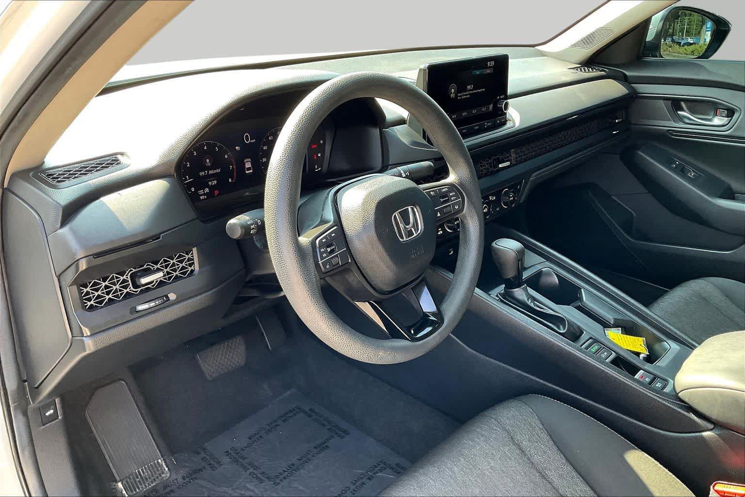 Used 2023 Honda Accord EX image 18