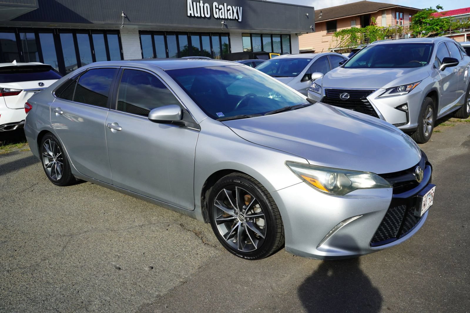 Used 2016 Toyota Camry XSE FWD image 3