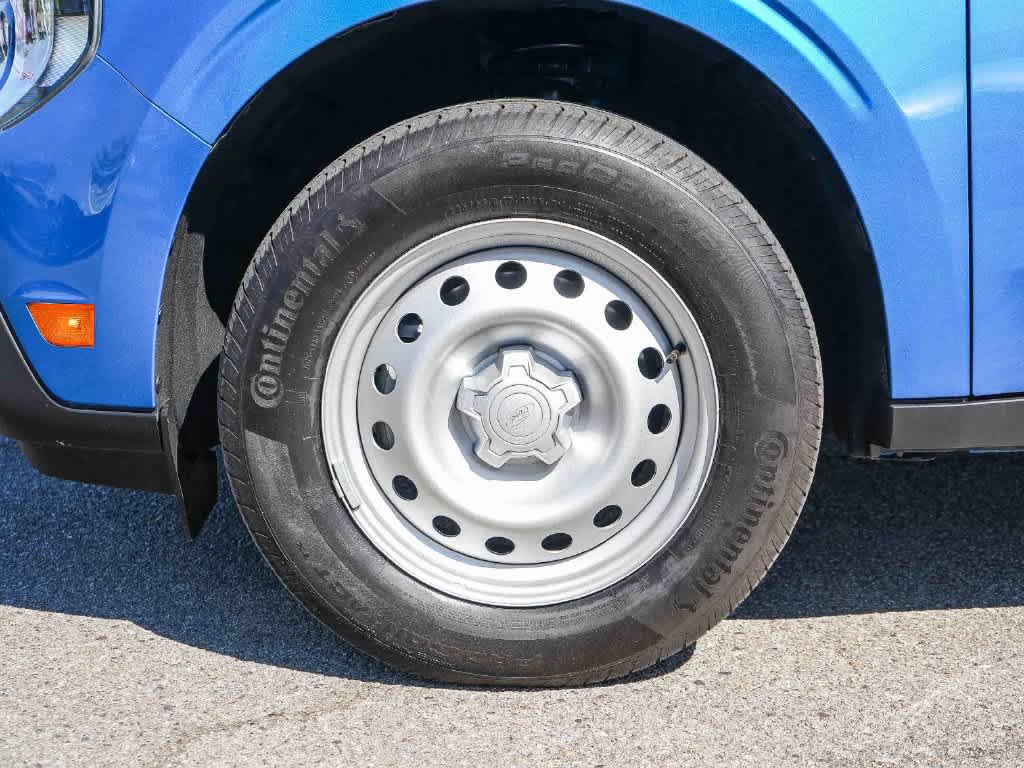 Used 2025 Ford Maverick XL w/ Equipment Group 102A AWD/4WD image 11