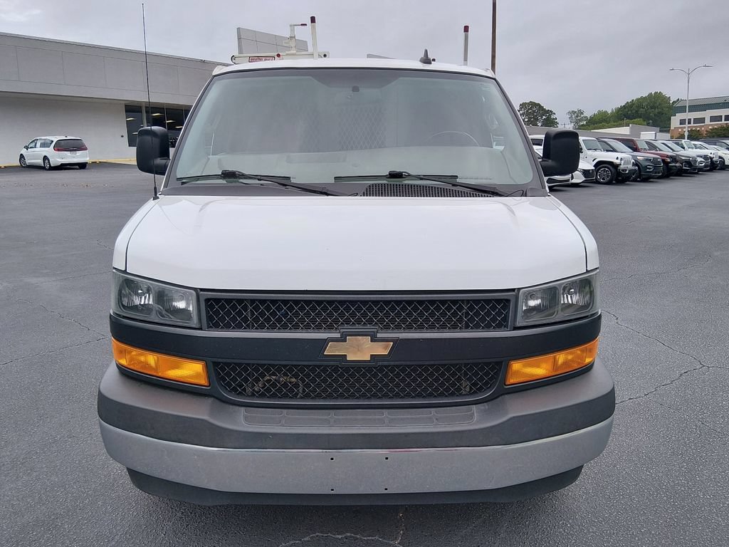 Used 2022 Chevrolet Express 2500 w/ Driver Convenience Package RWD image 9