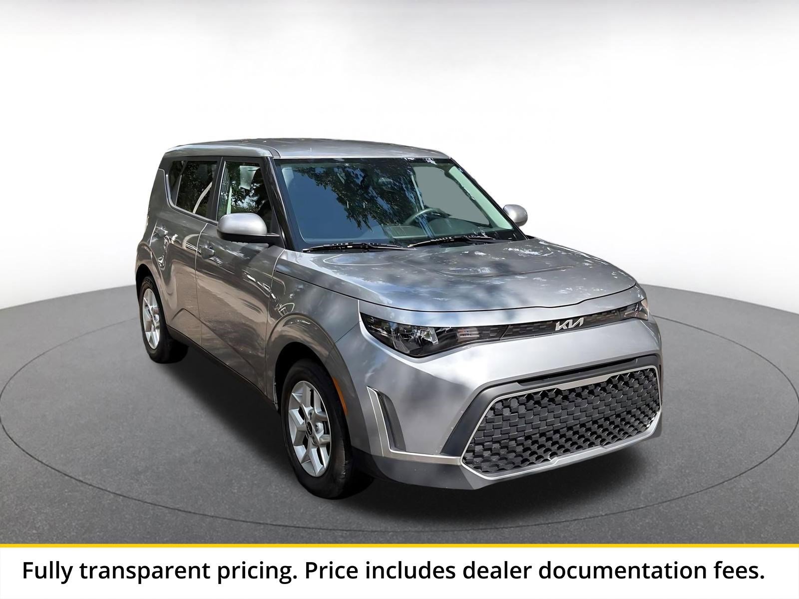 Used 2025 Kia Soul LX w/ LX Technology Package