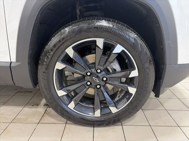 Used 2025 Chevrolet Equinox RS w/ Safety and Technology Package AWD/4WD image 24