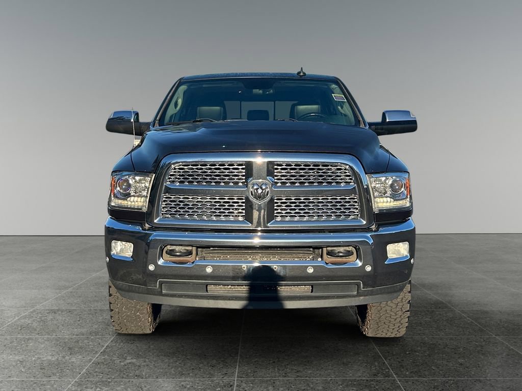Used 2017 RAM 3500 Laramie AWD/4WD image 2