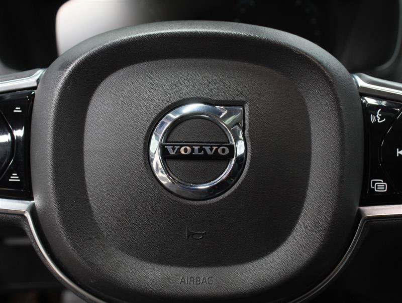 Used 2016 Volvo XC90 T6 Momentum AWD/4WD image 13