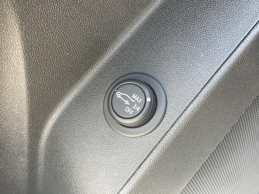 Used 2023 Chevrolet Equinox RS w/ RS Leather Package FWD image 14