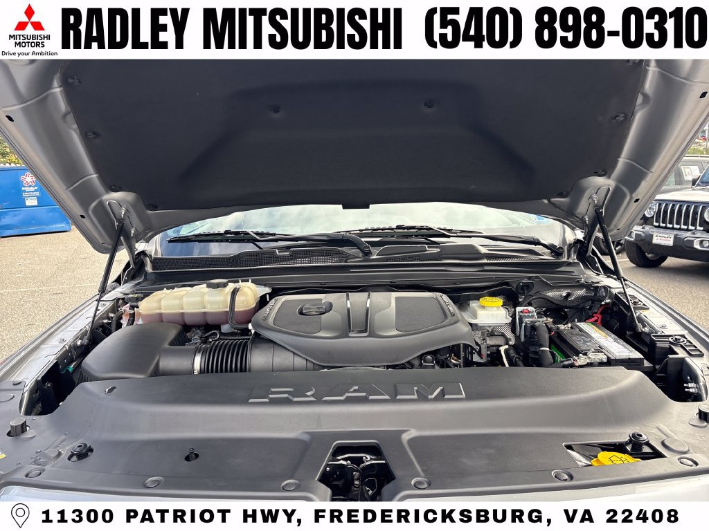 Used 2025 RAM 1500 Laramie w/ Sport Appearance Package AWD/4WD image 15