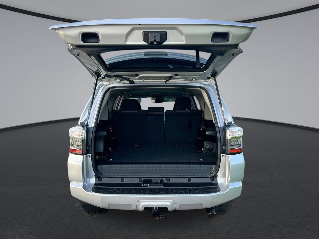 Used 2022 Toyota 4Runner SR5 RWD image 29