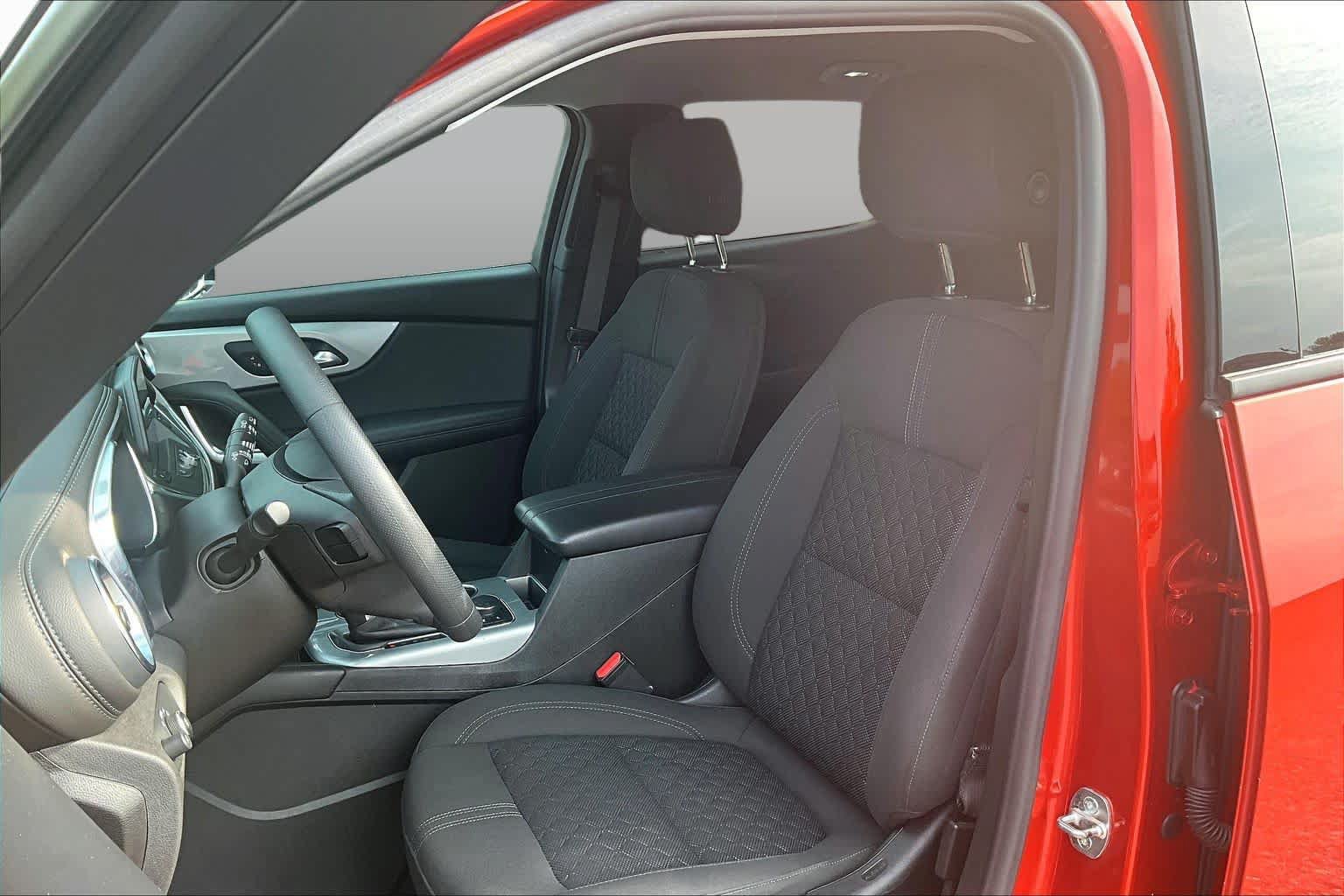 Used 2021 Chevrolet Blazer LT FWD image 8