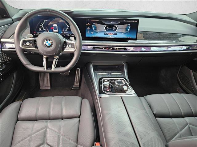 Certified 2025 BMW 760i xDrive image 16