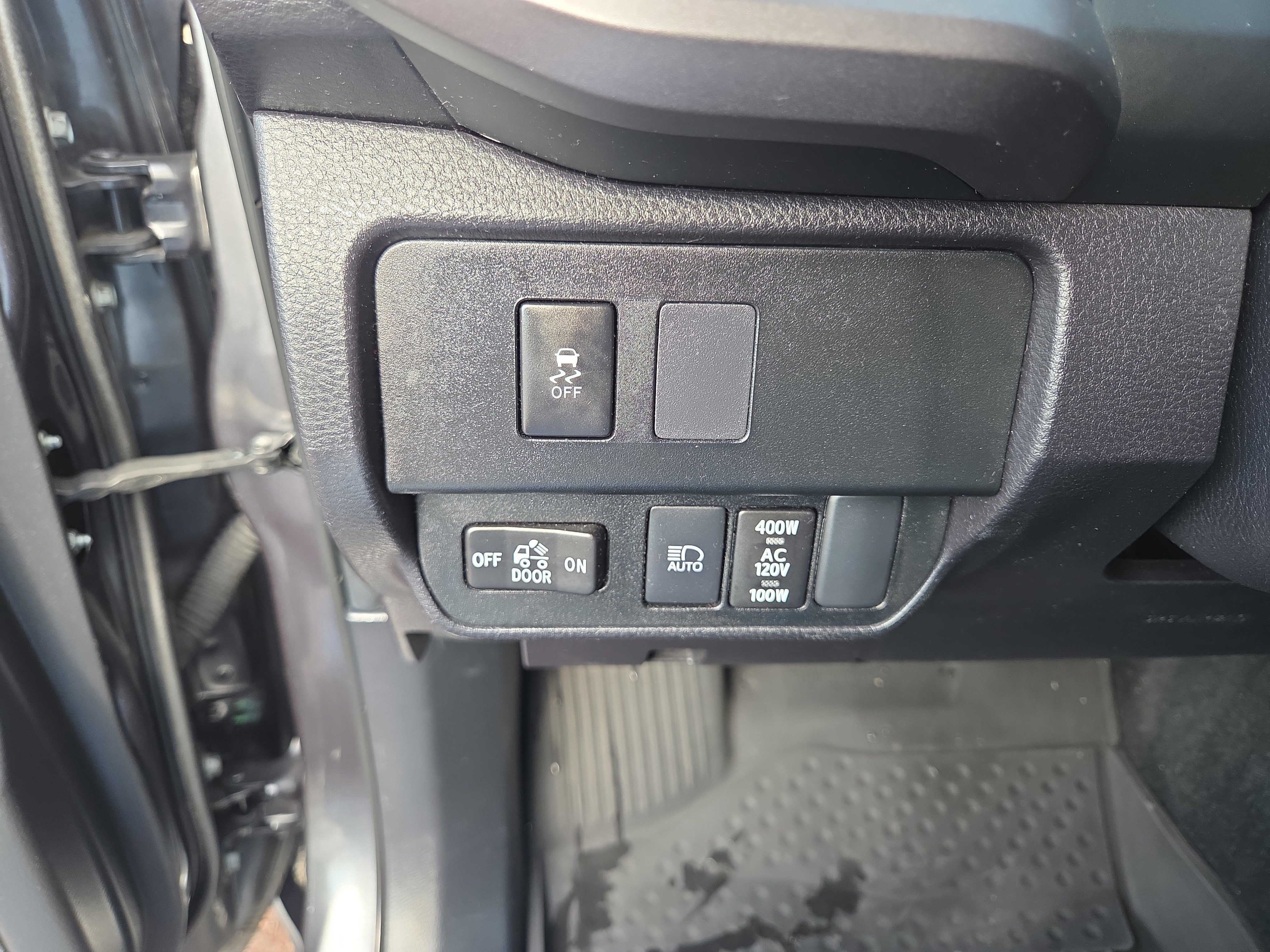 Certified 2023 Toyota Tacoma TRD Off-Road image 32