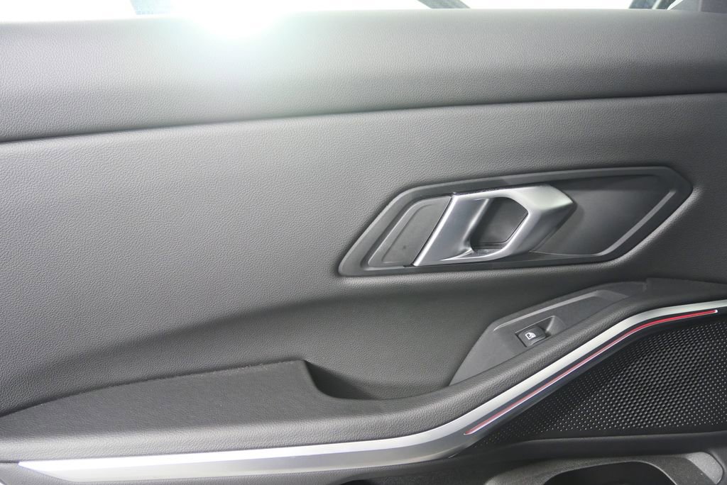 Certified 2025 BMW 330i Sedan image 13