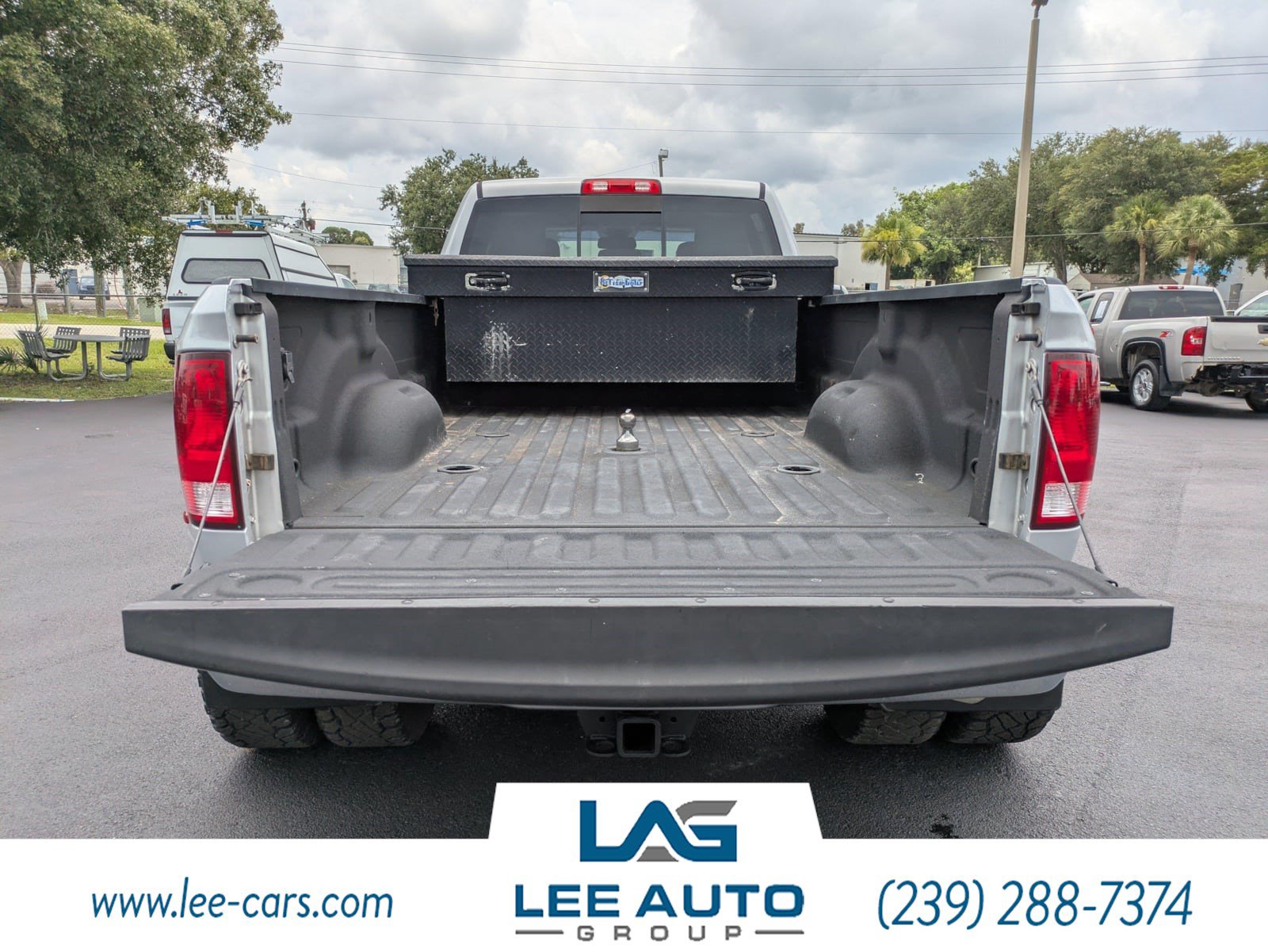 Used 2018 RAM 3500 SLT AWD/4WD image 10