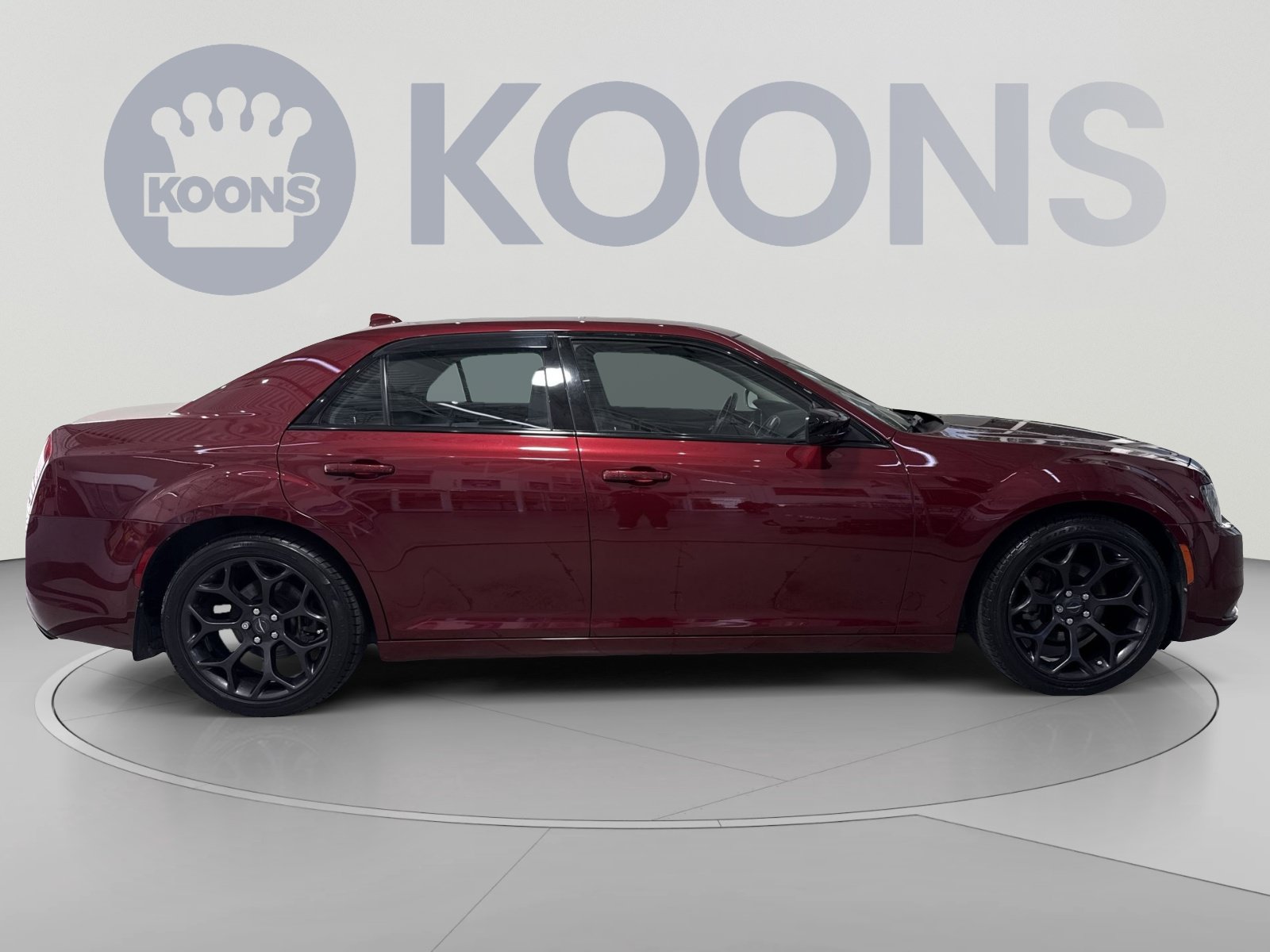 Used 2019 Chrysler 300 Touring w/ Sport Appearance Package RWD image 12