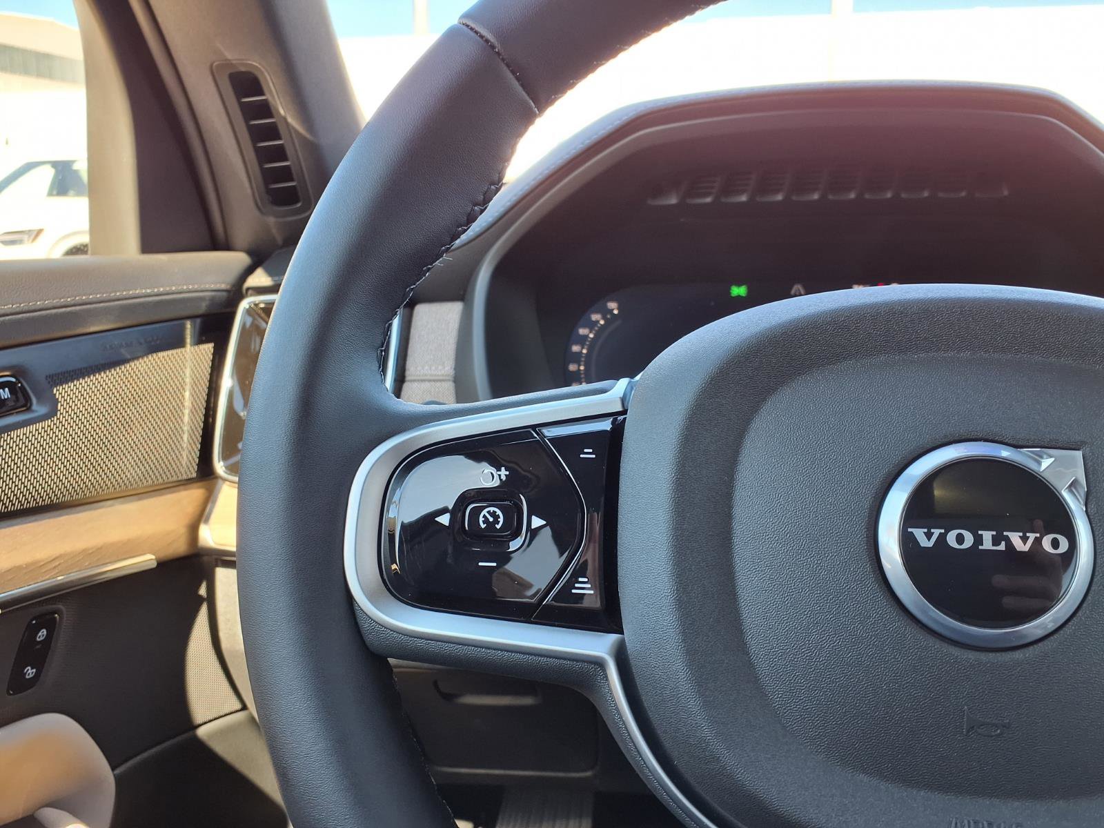 New 2026 Volvo XC90 B6 Ultra w/ Protection Package Premier image 18