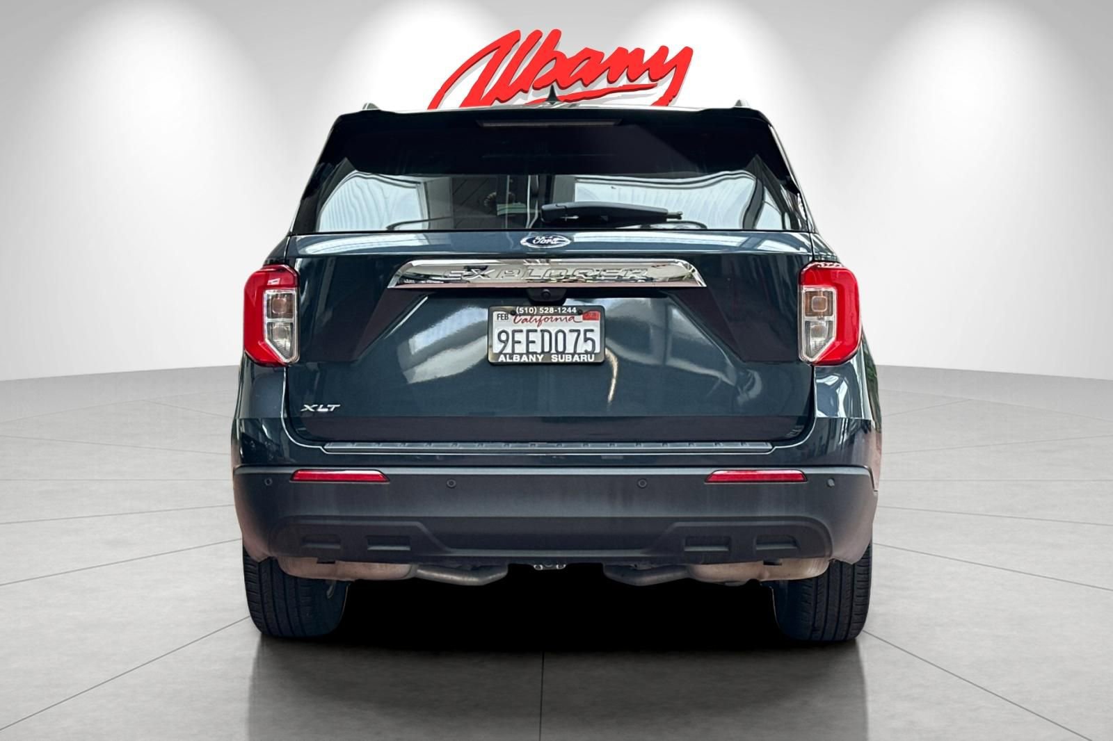 Used 2023 Ford Explorer XLT image 5