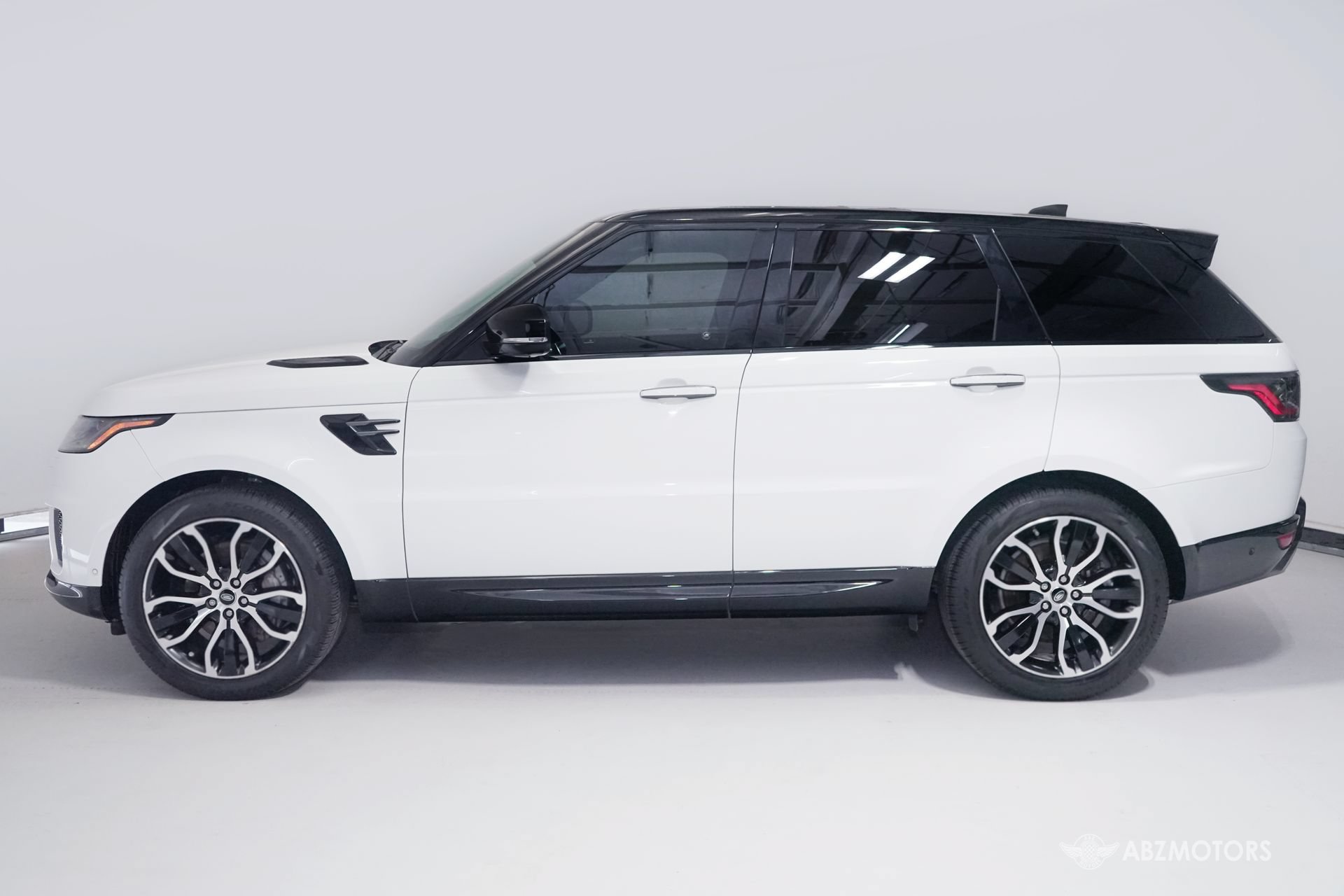 Used 2021 Land Rover Range Rover Sport HSE Silver Edition AWD/4WD image 4