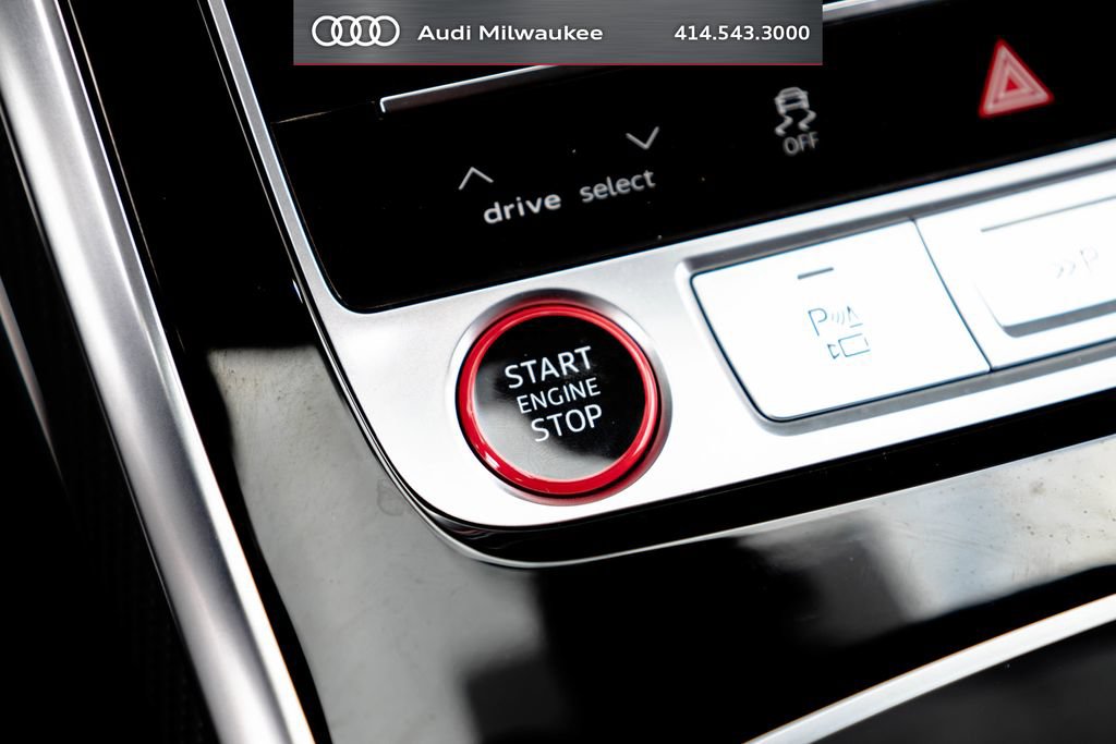 Used 2025 Audi RS Q8 performance w/ Matte Carbon Package AWD/4WD image 37