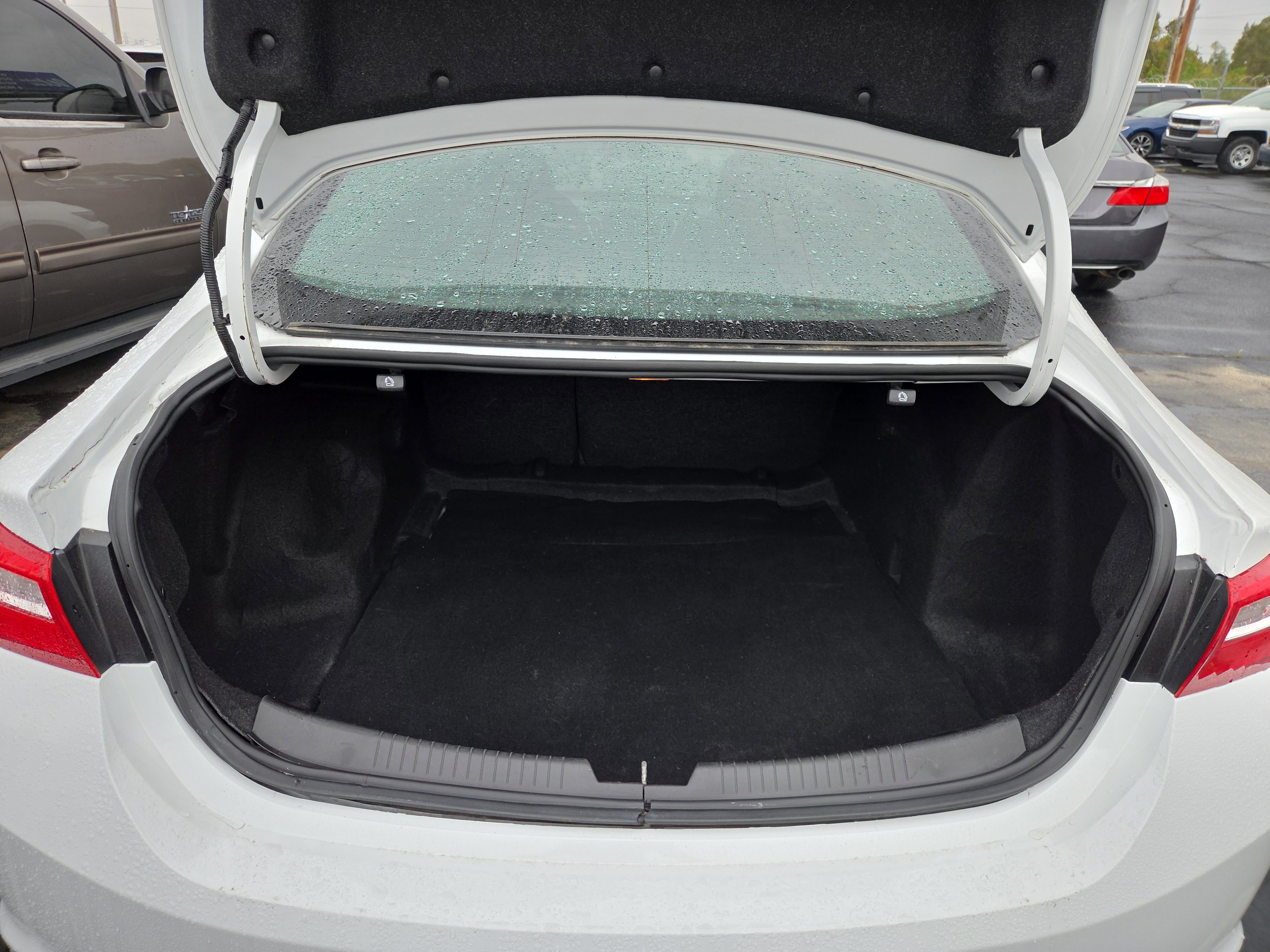 Used 2018 Chevrolet Malibu LS FWD image 14