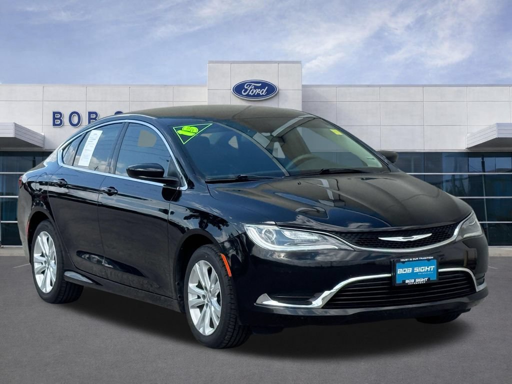 Used 2015 Chrysler 200 Limited FWD image 2
