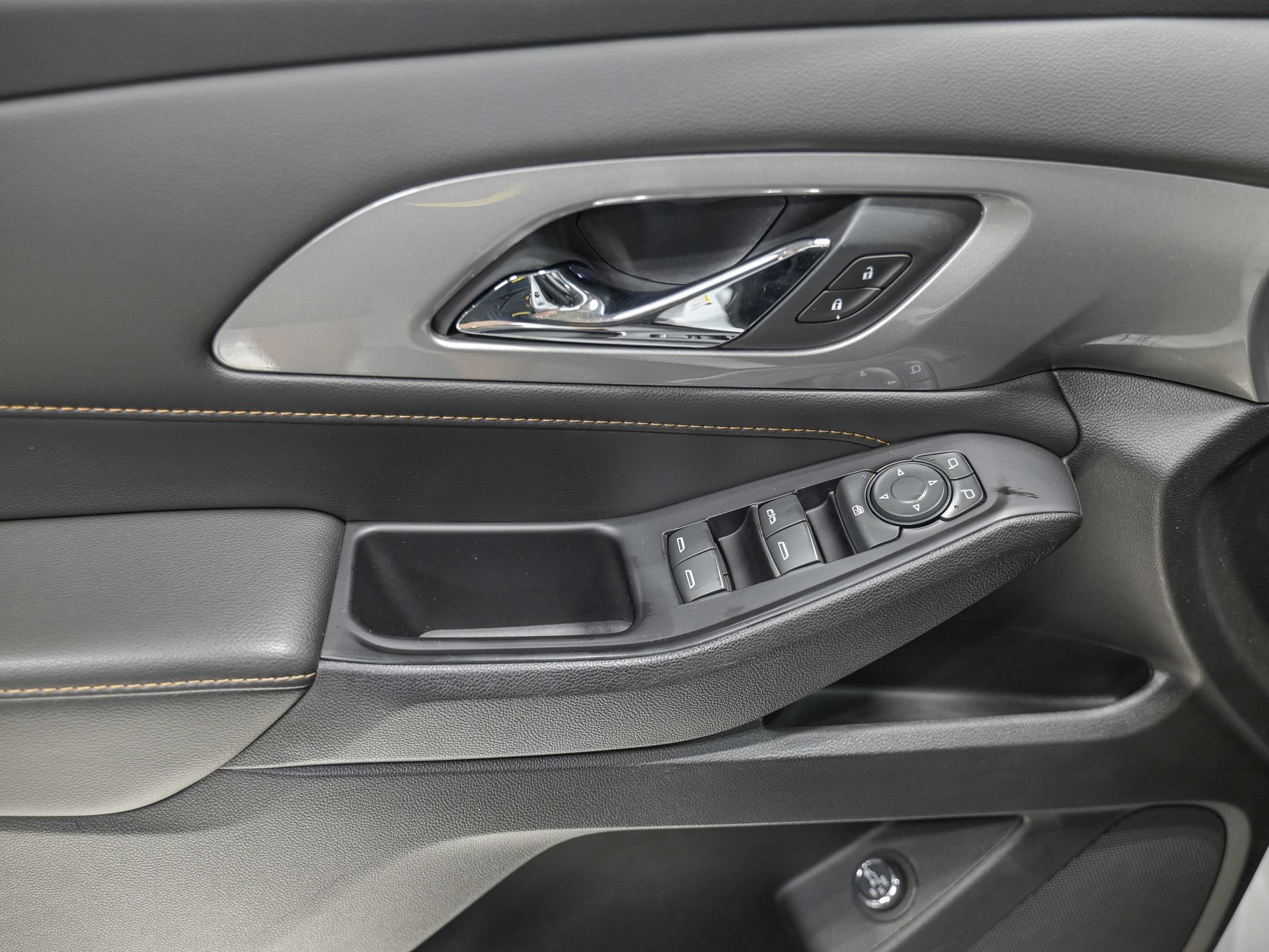 Used 2020 Chevrolet Traverse LT AWD/4WD image 15
