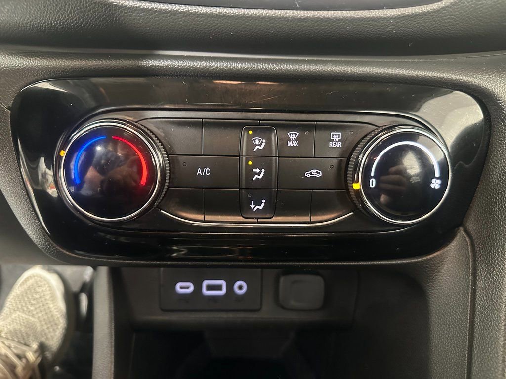 Used 2021 Buick Encore GX Preferred image 28