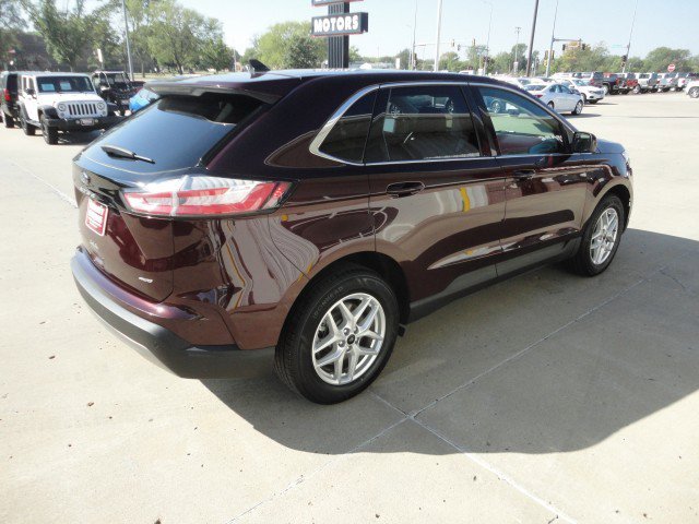 Used 2024 Ford Edge SEL image 14