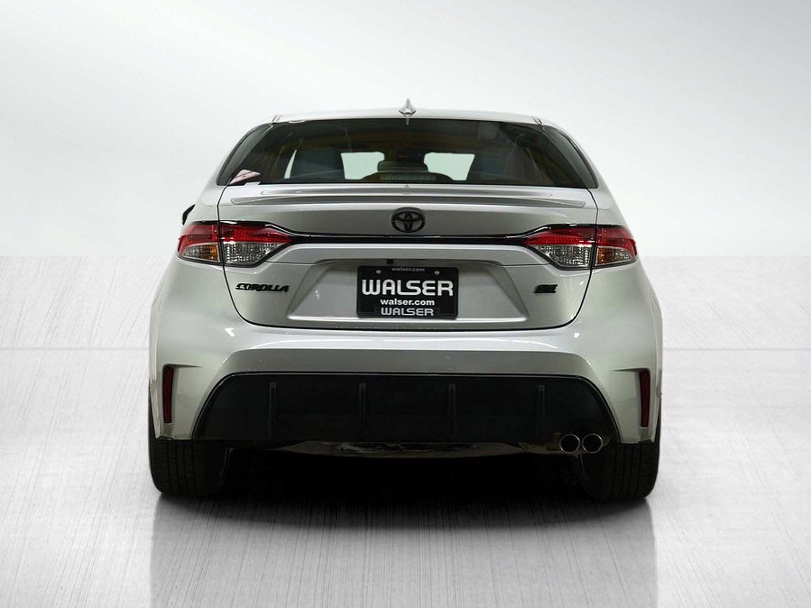 Used 2025 Toyota Corolla SE image 4