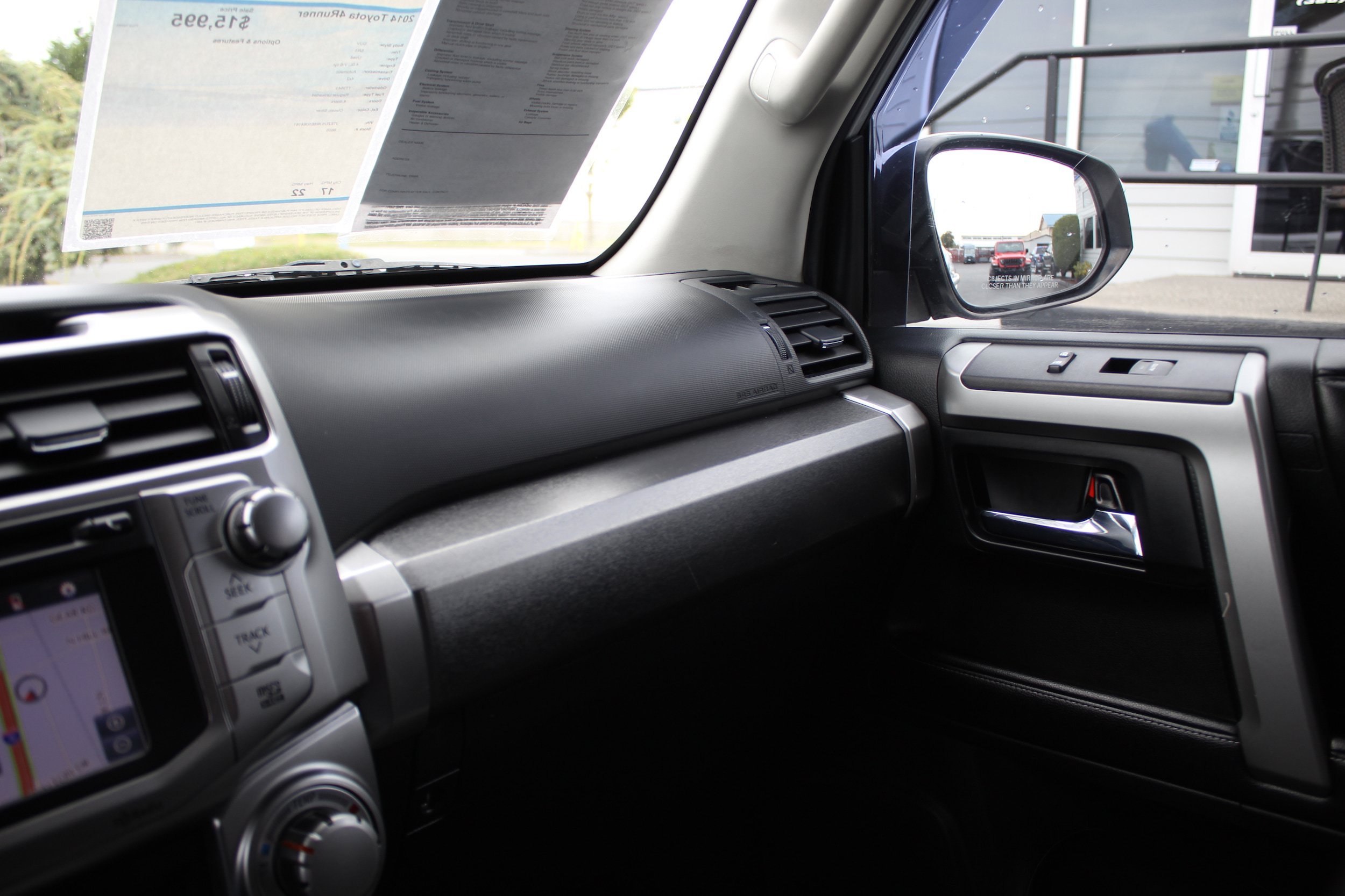 Used 2014 Toyota 4Runner SR5 Premium RWD image 35
