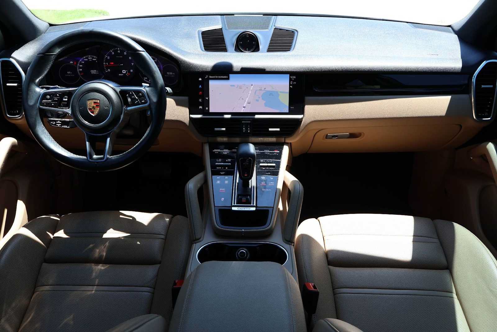 Used 2022 Porsche Cayenne AWD/4WD image 9