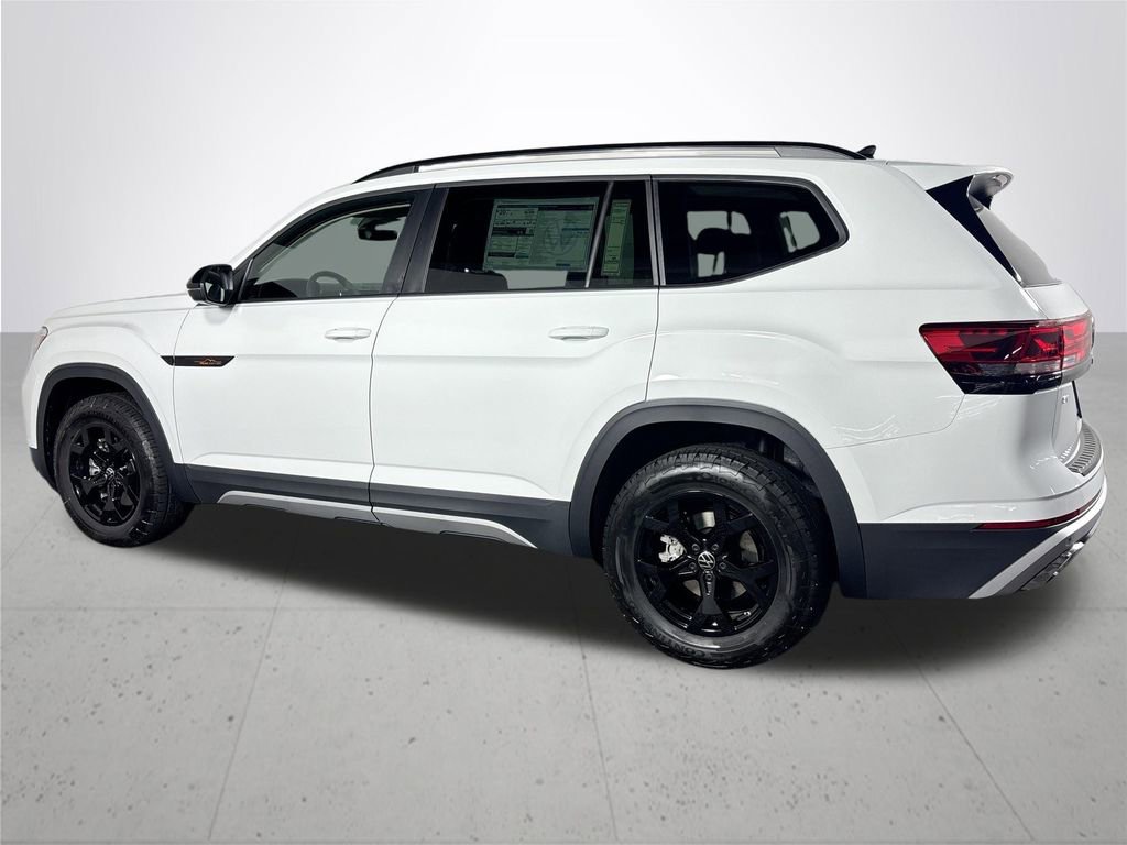 New 2025 Volkswagen Atlas Peak Edition SE image 8