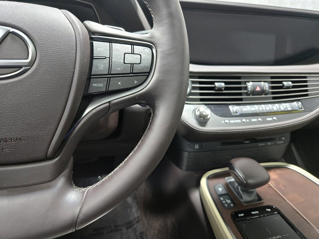 Used 2019 Lexus LS 500 image 16