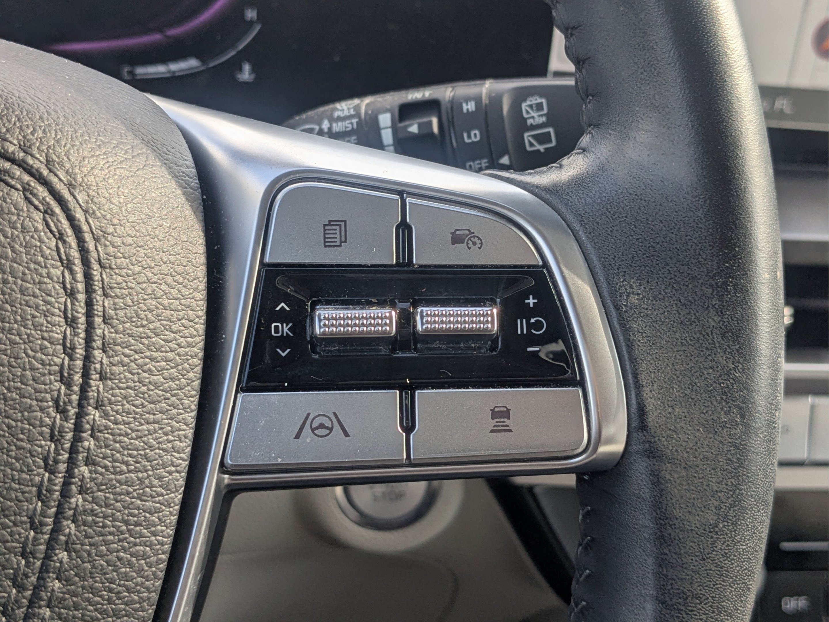 Used 2024 Kia Telluride S w/ S Sunroof Package FWD image 27