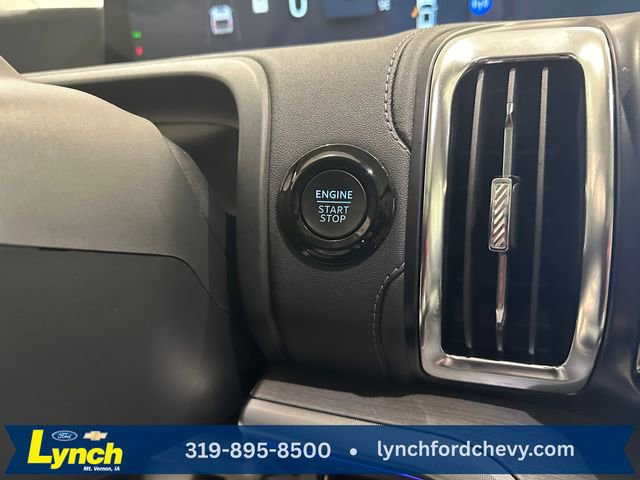 Used 2025 Ford Expedition Platinum w/ Driver's Package AWD/4WD image 19