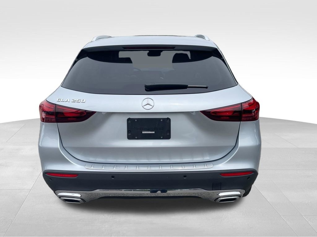 Used 2025 Mercedes-Benz GLA 250 image 5