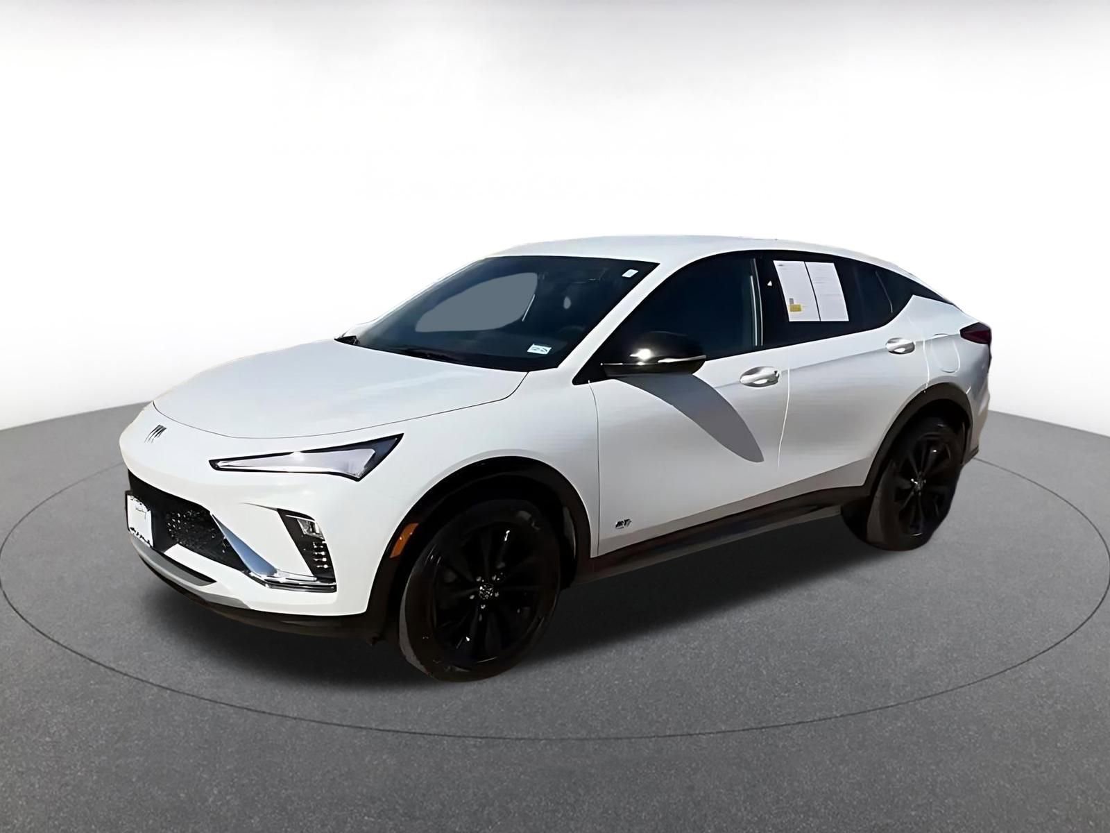 Used 2025 Buick Envista Sport Touring image 8