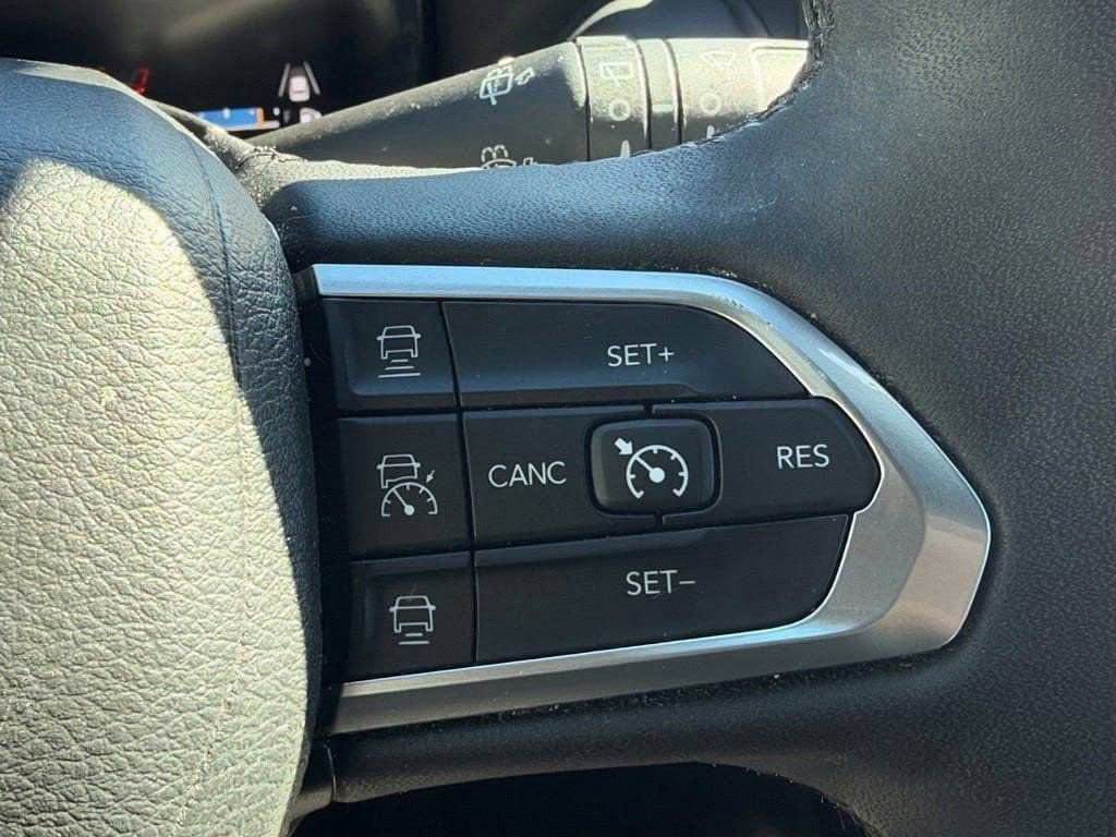 Used 2023 Jeep Compass High Altitude AWD/4WD image 24