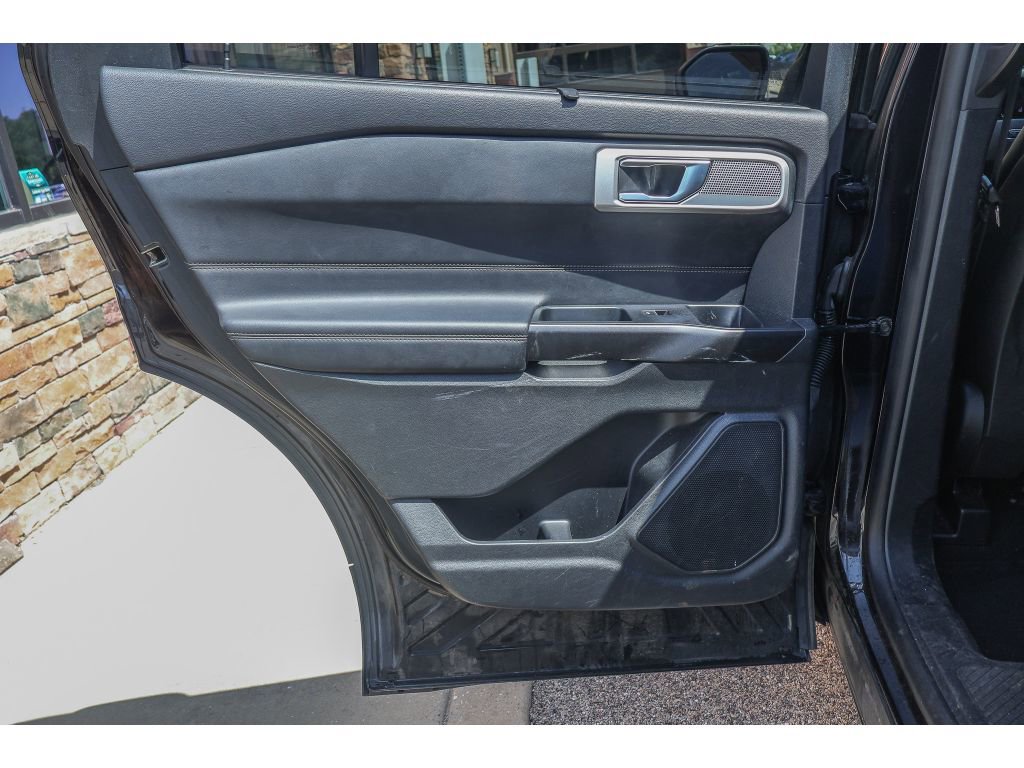 Used 2020 Ford Explorer Limited image 16