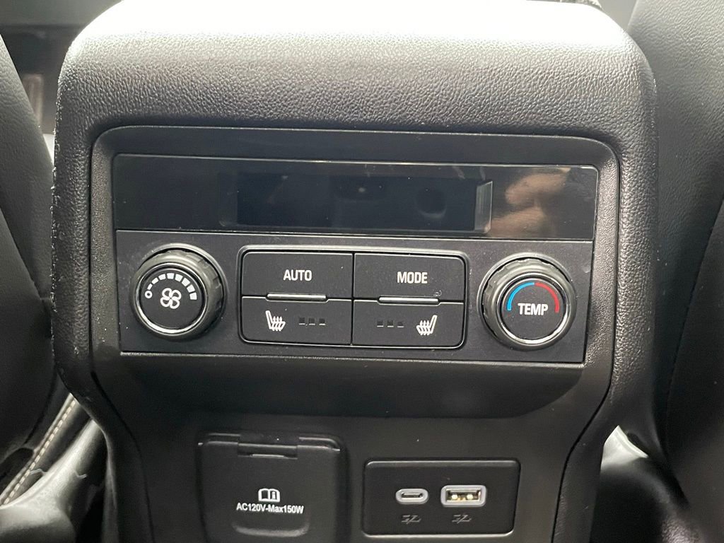 Certified 2023 GMC Acadia Denali w/ Denali Ultimate Package AWD/4WD image 29