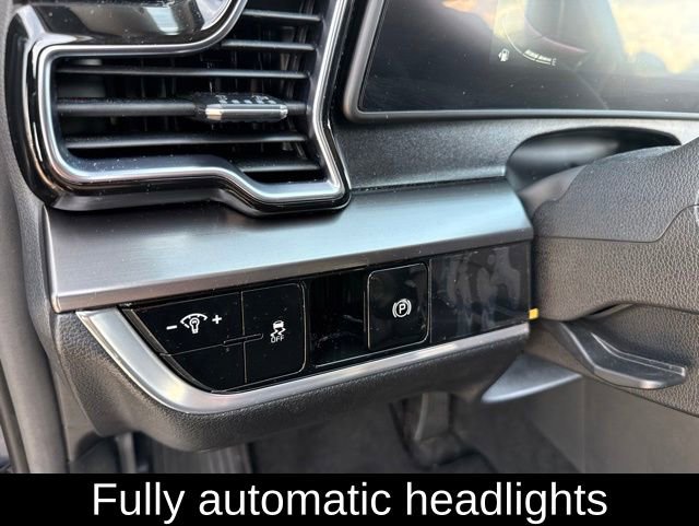 Used 2023 Kia Sportage EX FWD image 11
