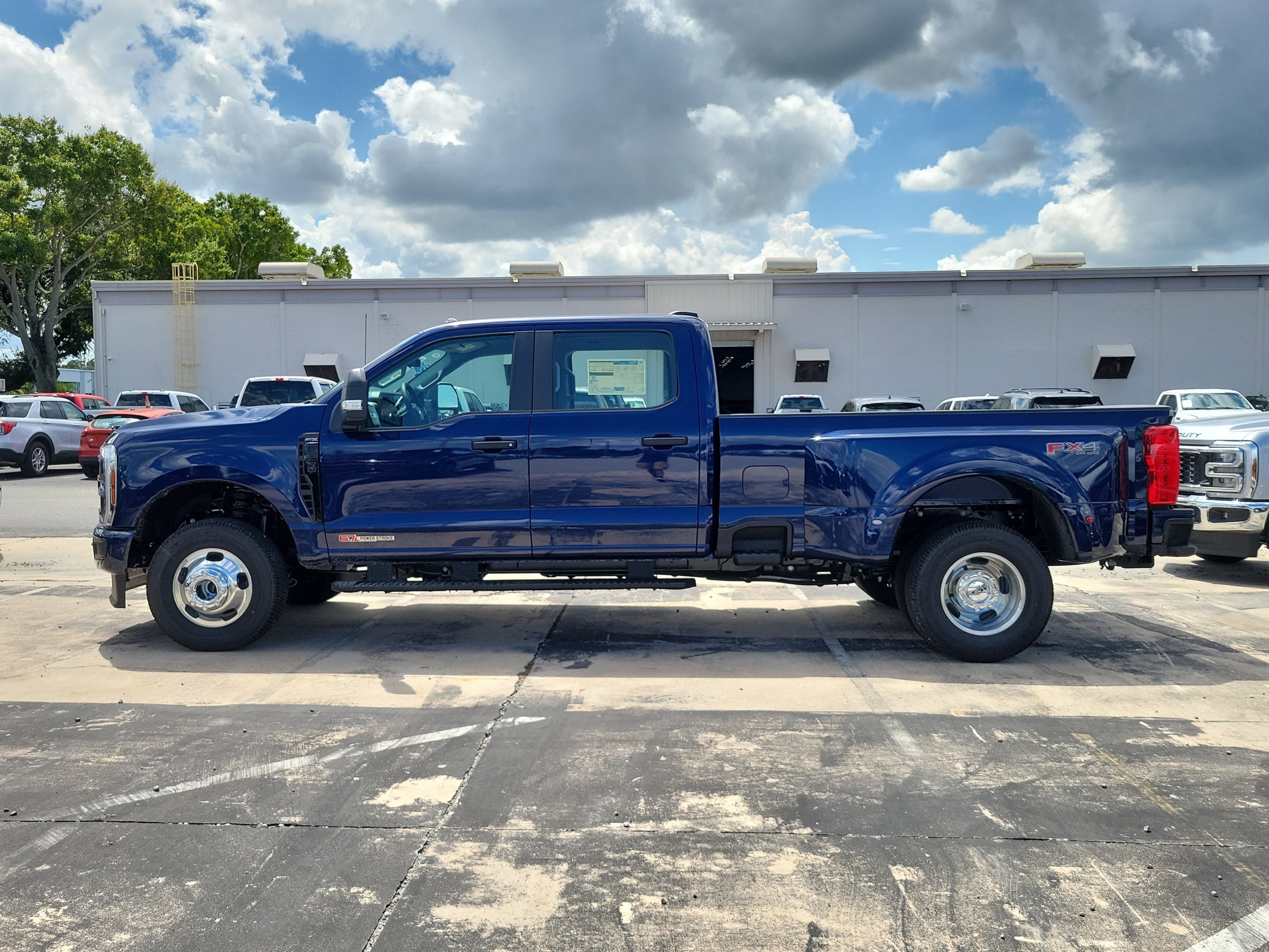 New 2027 Ford F350 XL w/ STX Appearance Package AWD/4WD image 5