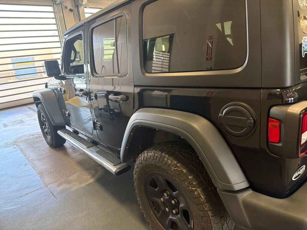 Used 2023 Jeep Wrangler Unlimited Sport AWD/4WD image 8