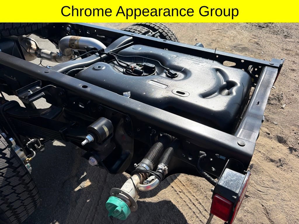 Used 2024 RAM 5500 Tradesman w/ Chrome Appearance Group AWD/4WD image 12
