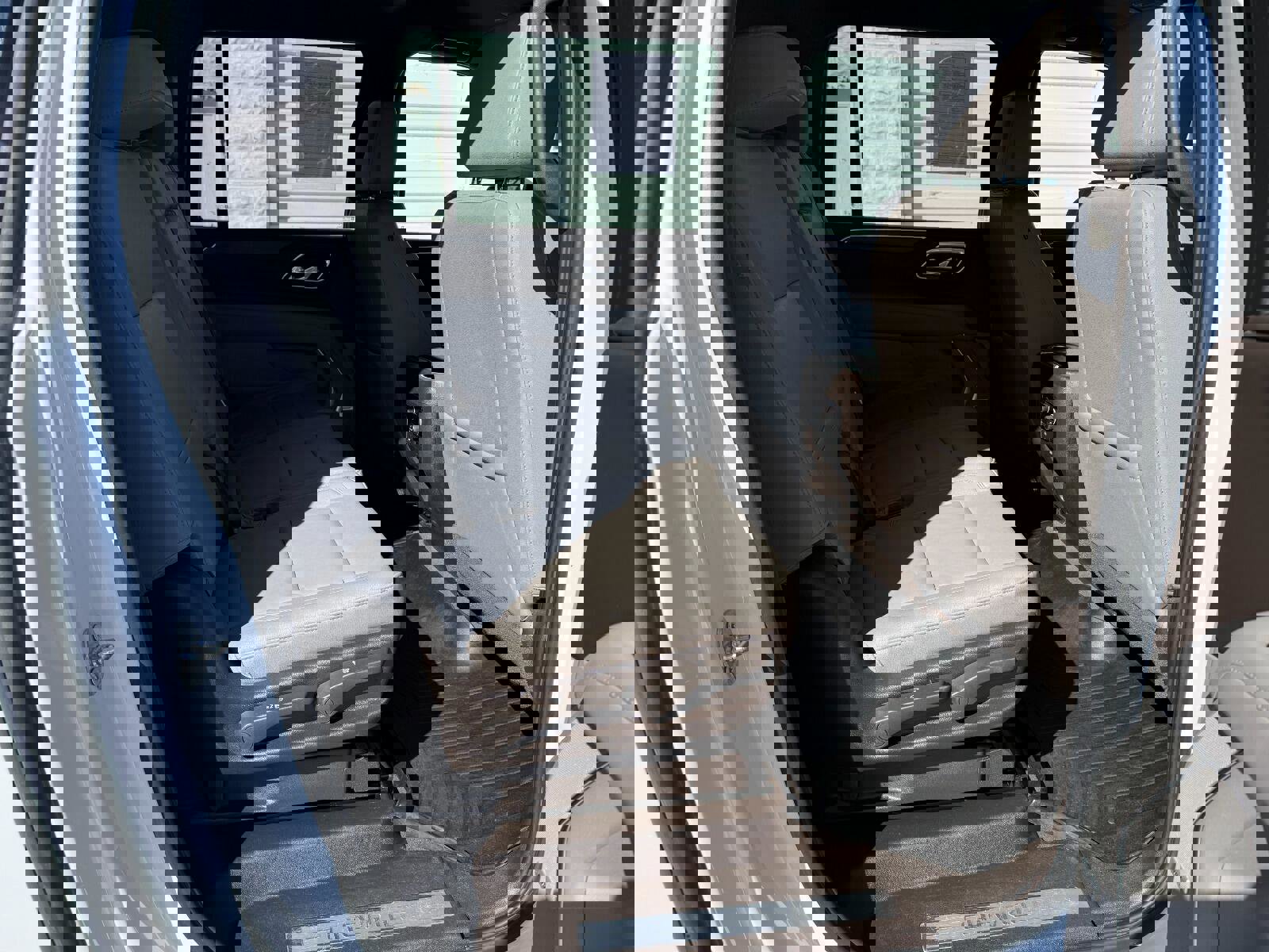 Used 2021 Chevrolet Suburban LT image 21