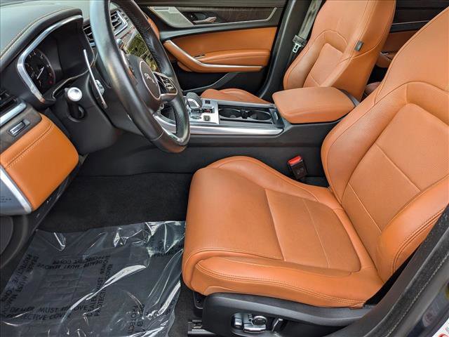 Used 2022 Jaguar XF R-Dynamic SE image 17