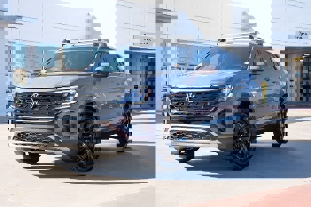 New 2026 Volkswagen Atlas Cross Sport SE image 2